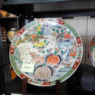 伊万里焼の古い皿