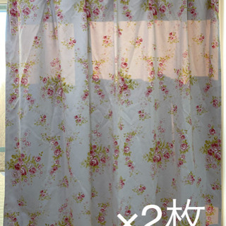 カーテン2枚　花柄　一級遮光カーテン　出窓用　カーテンタッセル付き