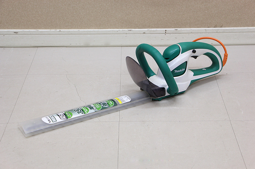 makita MUH355 マキタ 350㎜ 生垣バリカン 電動バリカン 防振構造 中型タイプ コンパ (D3486aaxYGG)