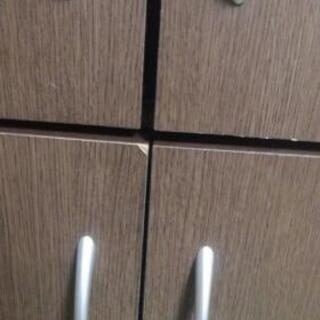 収納力たっぷりなのにスリムタンス２個セットで譲ります