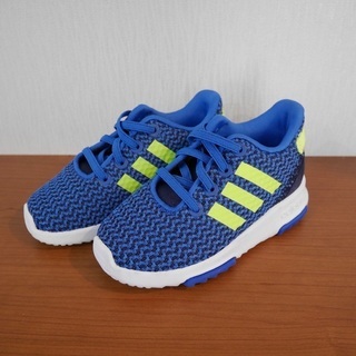 新品未使用　adidas   キッズ  16cm