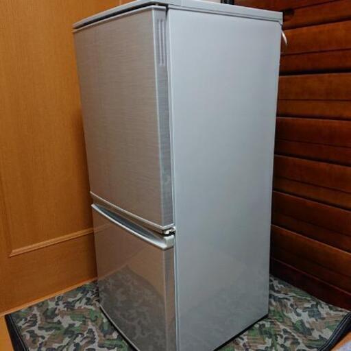 値下げ！シャープ冷凍冷蔵庫137L(2015年製)