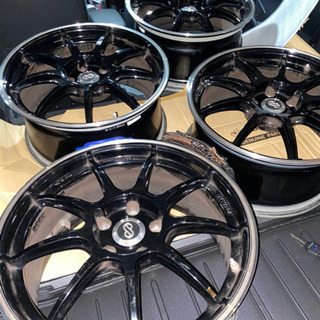 エンケイ　18インチアルミホイール