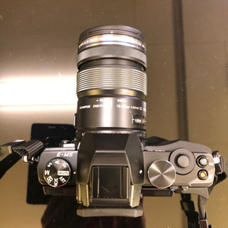 オリンパス　OM-D E-M5