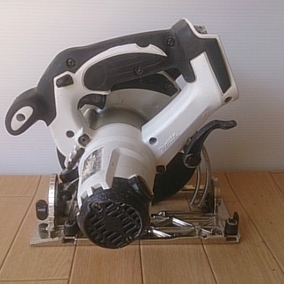 マキタ　充電式マルノコ　HS630D　本体のみ