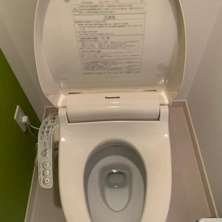 中古】Mパナソニック 温水洗浄便座 DL-EMX10-CP (37126) 中古M