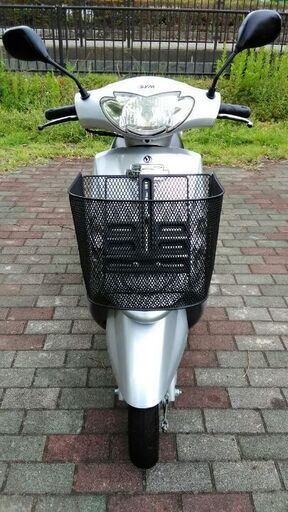 (2017年モデル。) (5234km)（SYM）。 バッテリーは新品です。 フロントタイヤは新品です。 フロントブレーキパッドは新品です。 バックブレーキパッドは新品です。 バックタイヤはほとんど新品です。 エンジンオイルは新品です。 サイドスタンド 。 フロントバスケット。