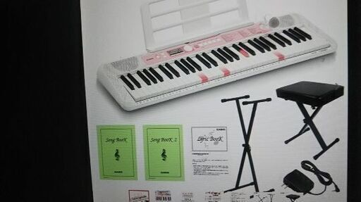 （値下げ）ＣＡＳＩＯ カシオ 光ナビゲーション付き電子ピアノ（専用台、椅子付） 新品同様を譲ります。