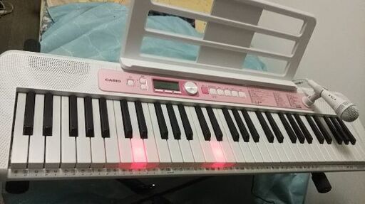 台座・椅子付】カシオ 光ナビゲーション 電子ピアノ 電子キーボード