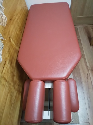 美品　マッサージベッド（高田ベッド）