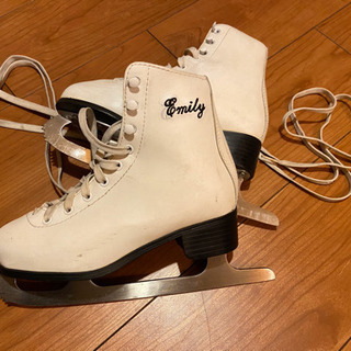 スケート靴　サイズ21.5cm