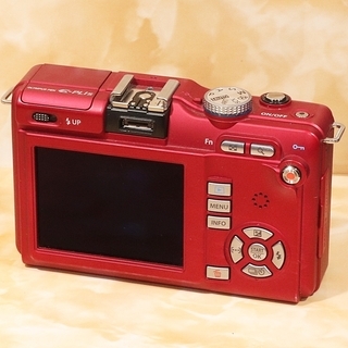 ★すぐ使えるSD＆新品SDカード★オリンパス E-PL1s ダブルズームキット