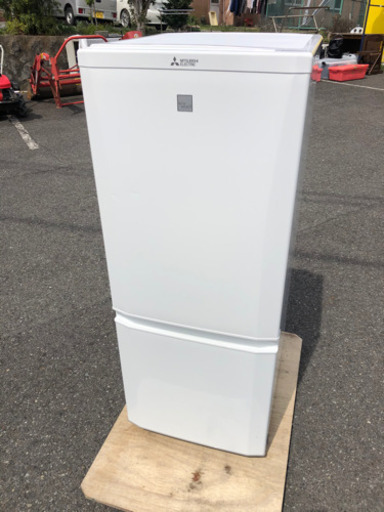 訳有り　三菱 146L 2ドア冷凍冷蔵庫 MR-P15EZ-KW 2016年製