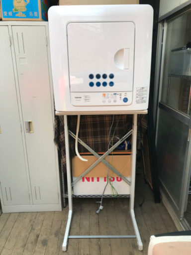 【2019年製】東芝　電気衣類乾燥機ED-45C + 専用スタンド