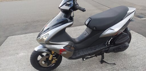 【取引中】イタリアンスクーター・アディバ　ADIVA R125