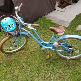 女児20インチ自転車とヘルメット