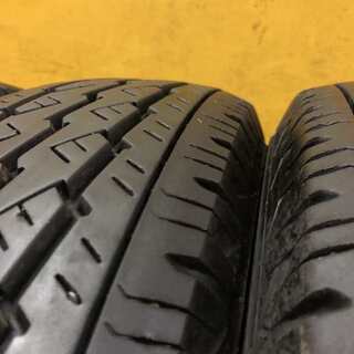 BS V600 195/80R15 107/105L LT 15インチ 夏タイヤ 4本 2018年製 バリ溝 ハイエース キャラバン等　(VTC149) クレジットカード QR決済可能