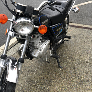 スズキ　GN125H  