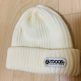 outdoor 白ニット帽