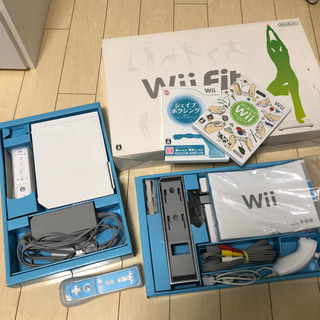 [終了]ニンテンドーWii本体とWiifit(ボード)セット