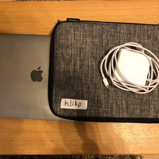 MacBookPro 13インチ【持ち運び用カバー付き】