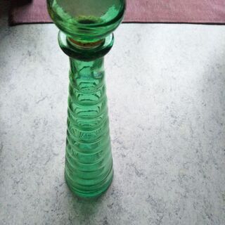 新品 デカンタ ガラスのオブジェ 置物 花瓶