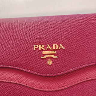 PRADA財布　