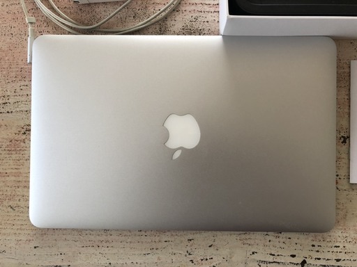 値下げ◇MacBook Air (11インチ) Intel Core i7 バッテリ交換済 箱付き