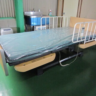 【中古】　介護ベッド　パラマウントベッド　2モーター