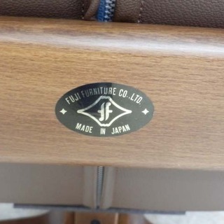 パーソナルチェア フジファニチャー チェア 椅子 1人掛けソファ イス 茶 合皮 ブラウン 回転 FUJIFURNITURE ペイペイ対応 札幌市西区西野 Personal Chair – 冨士ファニチア オンラインストア