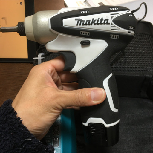 マキタインパクトドライバー