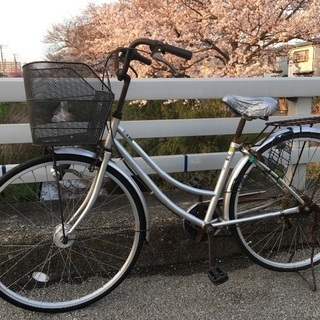 値下げ(chariyoshy 出品)27インチ  自転車シルバー...