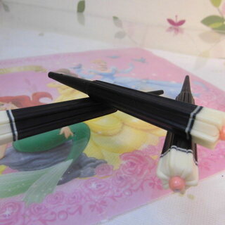 新品未使用17.000円　沖縄三線専用　本珊瑚を冠した黒檀カラクイ(糸巻き)三本組 17.000円 沖縄三線専用 本珊瑚を冠した黒檀カラクイ(糸巻き)三本組