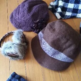 帽子、イヤーマフ、冬物などあげます🎵