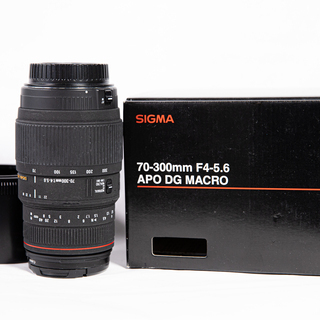 SIGMA 70-300mm F4-5.6 APO DG MAC...