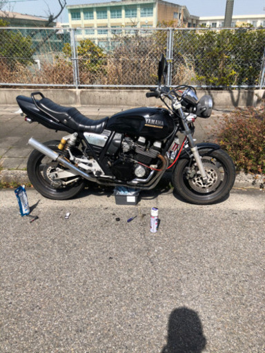 xjr4hm  車体