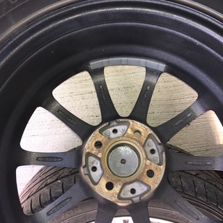 車のパーツ 16インチサマータイヤ アルミホイールセット 売ります。