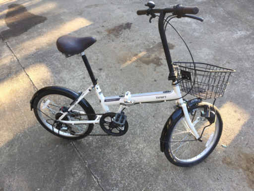 美品！thrift スリフト 折り畳み式中古自転車 ギア 鍵付 26インチ ホワイト