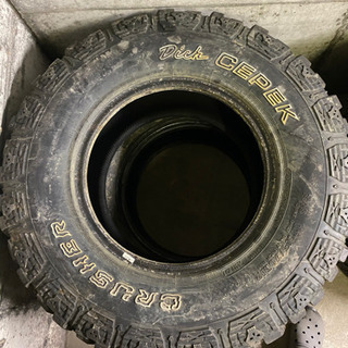 315/70R17 マッドタイヤ　4本