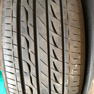 タイヤ　ブリジストンレグノ235/50/18  4本セット