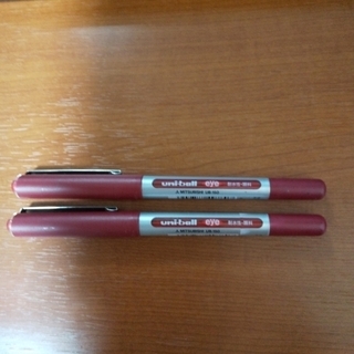 【無料】三菱鉛筆 ユニボール アイ 0.5mm 赤 2本