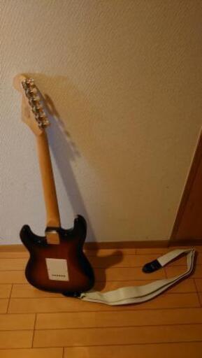 弦楽器、ギター squire by fender