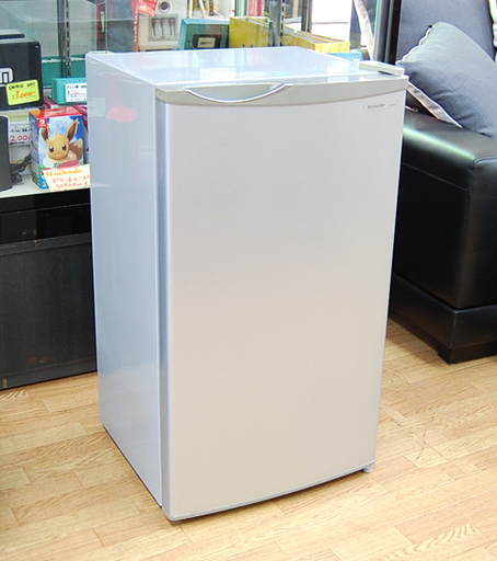 SHARP 1ドア冷蔵庫 SJ-H8W-S 75L シルバー 2013年 シャープ ノンフロン 直冷式☆ PayPay(ペイペイ)決済可能 ☆ 札幌市 清田区 平岡