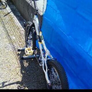 トライアル自転車20インチ