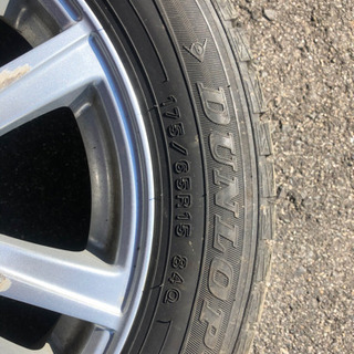 冬タイヤ 175/65/R 15 ほぼ未使用