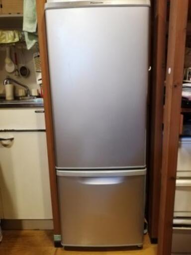 パナソニックのシルバー168リットル冷蔵庫（2016年製）
