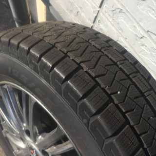 スタッドレスタイヤ　ホイール付き美品