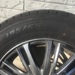 スタッドレスタイヤ　ホイール付き美品