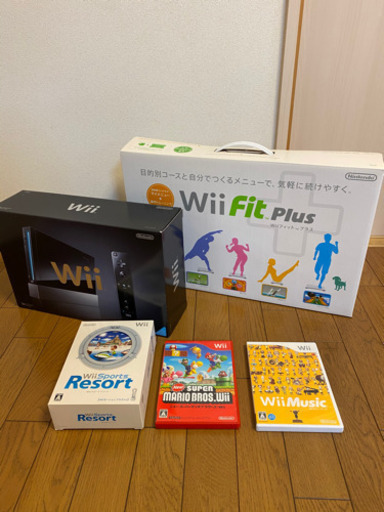 Wii と Wii FIT plus と ソフト三本と(^-^)