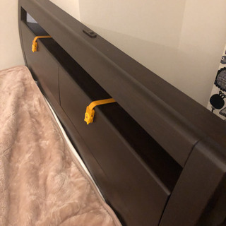 【美品】ダブルベッドフレーム